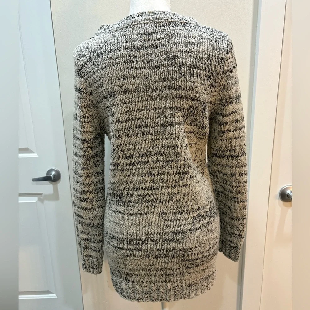 Oak + Fort Wool Blend Crew Neck Sweater Size Small Ribbed Hem - Picture 3 of 8